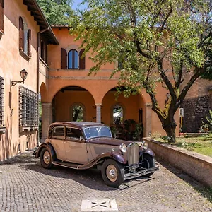 https://villa-alberici.it-romehotels.com