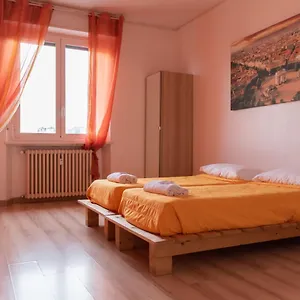 https://bb-by-max.italymilanhotels.net